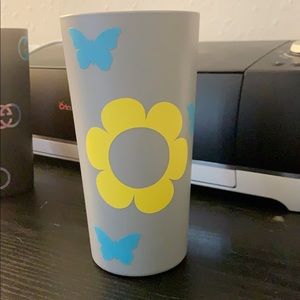 Custom cup